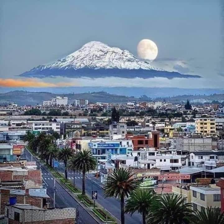 Hotel Bonaventure Quito Exterior foto